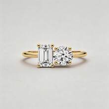 Bộ nhẫn vàng đính đá Cubic Zirconia hình vuông và tròn dành cho nữ; Bộ nhẫn đính hôn Toi Et Moi + Toi-Et-Moi; Kiểu dáng thanh lịch; Có thể đeo chồng lên nhau; Thời trang đa năng. - Vàng - Xem 5