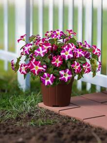 4株人造丝喇叭花装饰，适用于户外门廊花盆、前院、露台、窗台装饰，抗紫外线仿真户外植物（重瓣红莲花） - 彩色 - 查看 3