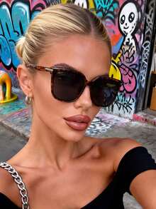 1 Pair Unisex Square Bohemian Style Fashion Glasses, Filled With Summer Beach Vacation & Outdoor Travel Vibe, Casual Square Frame, Suitable For Outfits And Back To School Season - Leopard Gray - View 1