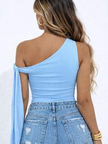 Women's One-Shoulder Blouse In Suplex Fabric, Single Strap, Side Tie, Knot Detail, Asymmetrical Blouse, Fits Sizes 36 To 40 (Brazilian Sizes), One Size Fits P And M (Brazilian Sizes), High Elasticity, Not See-Through, Perfect For Night Out, Summer, Casual, Chic, International Fashion, Urban Style, Versatile Piece, Fitted, Comfortable - 淺藍色 - 查看 2