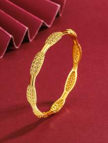 Textured Metal Bangle - Yellow Gold - View 14