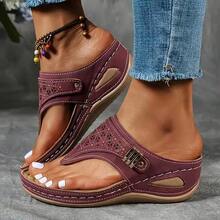 2026 New Style Women's Wedge Heel Flip-Flops - Breathable Hollow-Out Toe & Clip Design, Lightweight Synthetic Cover Sandals With Cushioned EVA Insole & Non-Slip PVC Sole, Slip-On All-Season Casual Shoes, Comfortable Footwear, Crisscross Strap Design, Durable Traction Footwear - Đỏ - Xem 4