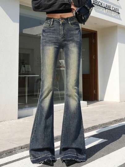 Quần jeans ống loe cạp cao, co giãn, kiểu dáng thường ngày, màu bạc, thích hợp cho mùa xuân.