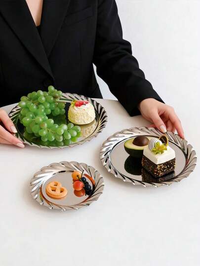 1pc צלחת פירות יוקרתית מנירוסטה, צלחת פירות עגולה מינימליסטית בצורת עלי כותרת, שולחן תה לסלון ביתי מגש חטיפים, צלחת עוגה לקינוחים וממתקים, צלחת אחסון אגוזים, פריט דקורטיבי למחזיק מפתחות, מתאים לסלון, חדר אוכל, חנות קינוחים, חתונה, מסיבה