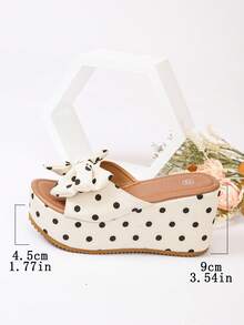 2026 女士凉鞋，黑白波点蝴蝶结厚底坡跟时尚凉鞋，女士时尚圆头套脚增高舒适凉鞋，适合春夏休闲、日常、派对穿着，可搭配连衣裙 - 白色 - 查看 10