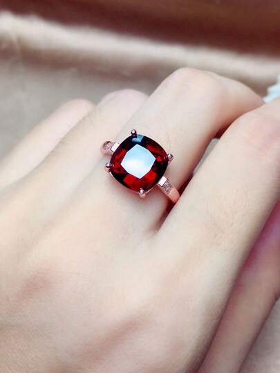 Nhẫn hở tối giản thời trang đính đá Garnet Mozambique giả, đá quý màu đỏ rực rỡ được cắt gọt tinh xảo, thích hợp cho các bữa tiệc ngày lễ, đeo hàng ngày và trang trí du lịch.