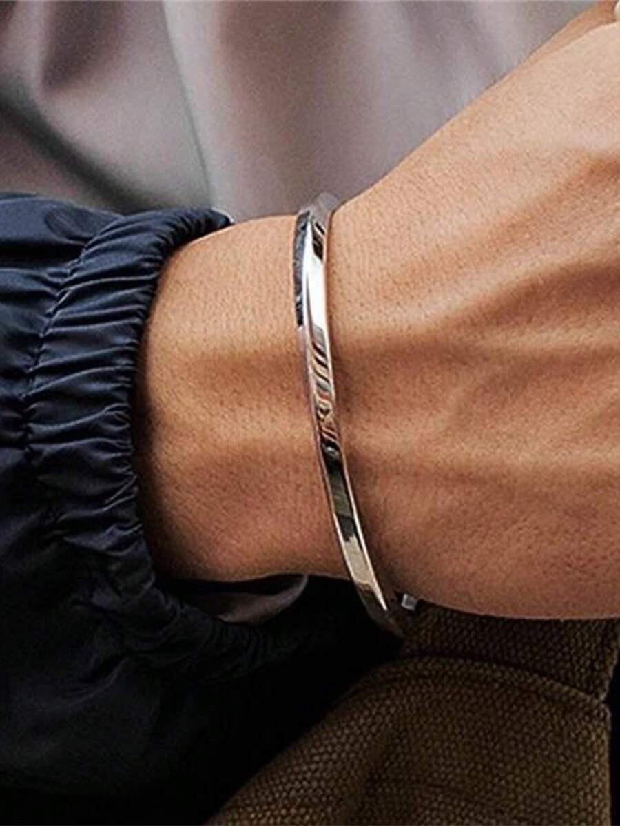 1件时尚钛钢莫比乌斯环手链，男女皆宜，可定制，适合日常佩戴，也可作为男友生日礼物 - 1pc手鐲 - 查看 1