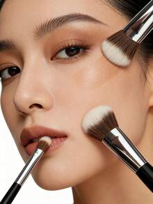 3件套化妆刷套装 - 采用柔软纤维材质，方便携带，是旅行必备品。包含粉底刷、遮瑕刷、腮红刷、修容刷、古铜粉刷、散粉刷及其他多功能刷具。 - 彩色 - 查看 7