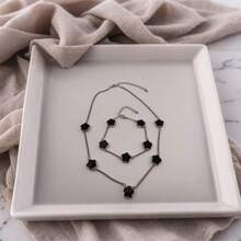 1pc Men's Fashion Business Style Lucky Clover Pendant Necklace With Chain And Bracelet Set, Valentine's Day Gift - Five-leaf Clover Silver - View 2