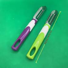 多功能不锈钢削皮器和土豆切片器 - 旋转双刀片，塑料手柄，高效家用及专业烹饪削皮器 - 彩色 - 查看 2