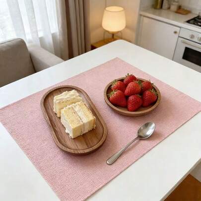 1 Khay đựng phô mai bằng gỗ keo lá lớn, kiểu dáng mộc mạc, vân gỗ tự nhiên, hình bầu dục và tròn có rãnh, thích hợp cho nhà hàng, nhà bếp và các buổi tụ họp gia đình.