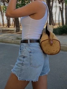 女士休闲牛仔短裤，带口袋、拉链和微弹力面料，适合夏季穿着 - 淺色水洗藍 - 查看 5