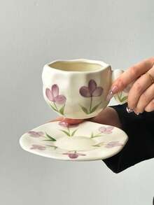 1 pièce Tasse à café et soucoupe en céramique avec poignée en forme de tulipe, avec poignée en forme de cœur/soucoupe à motif floral de tulipe violette avec bord ondulé , Tasse à café de style campagnard mignon, convient pour le thé de l'après-midi et les cadeaux - Multicolore - Voir 6