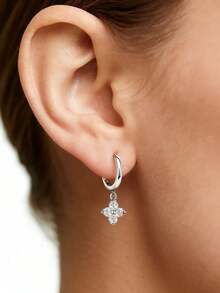 XUJIA 1 Pair 925 Sterling Silver Four-Leaf Clover Pendant Earrings, 3mm*8pcs Moissanite Romantic Dangle Earrings, Lucky Four-Leaf Clover Pendant Earrings, Good Luck Jewelry Gift For Women - EMO-338 - View 2