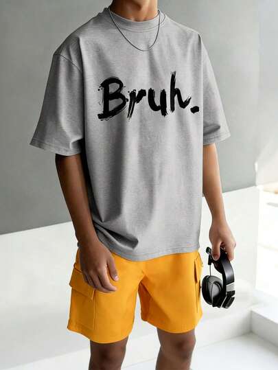 青少年男童休闲街头风两件套，“Bruh”标语印花，配套T恤和工装短裤，适合朋友聚会、休闲放松和日常穿着。