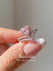 1枚925纯银独特设计全镶钻心形皇冠戒指，适合女性日常佩戴、订婚、情人节礼物和婚礼庆典。 - 粉紅鑽 - 查看 2