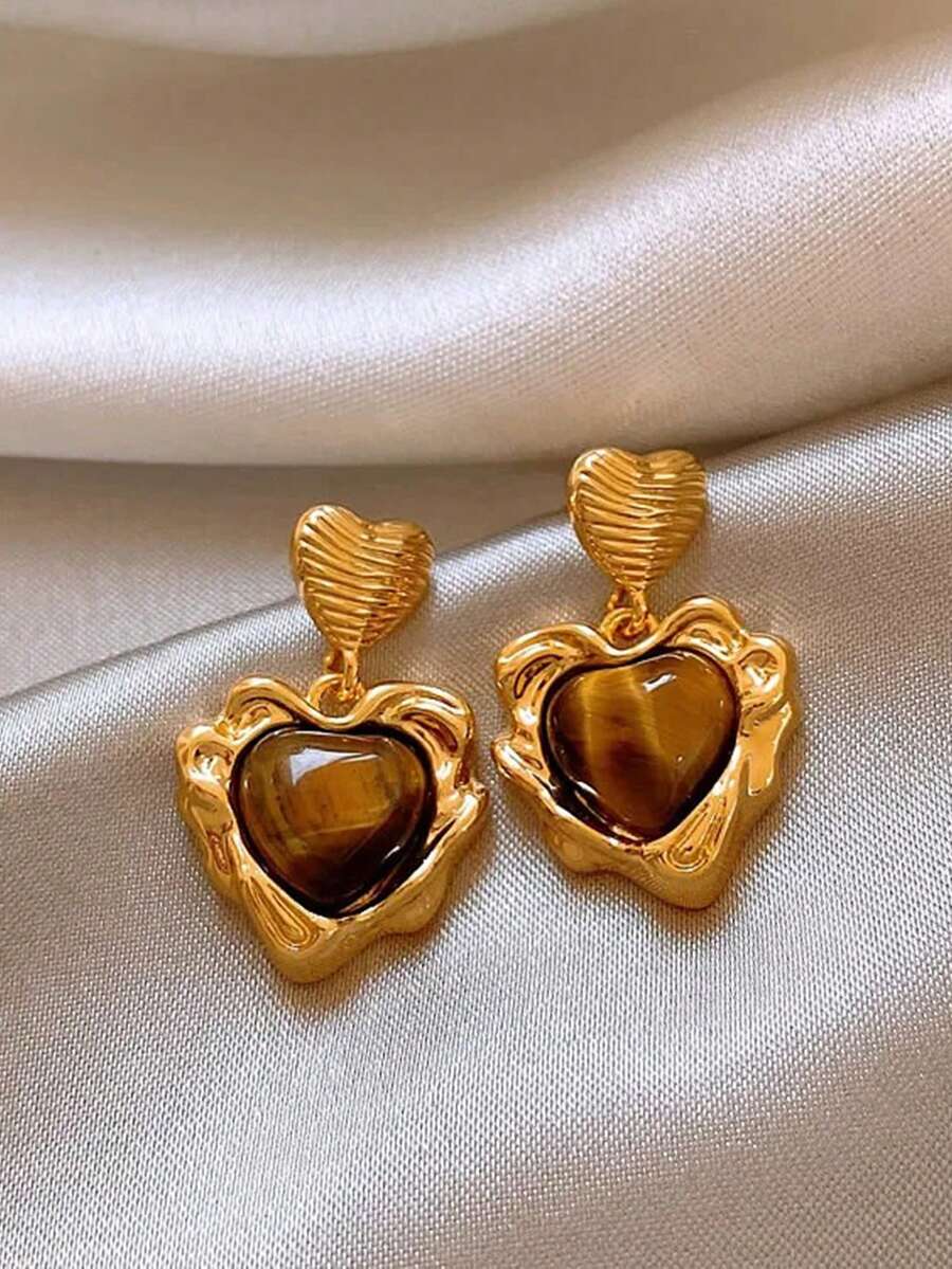 1 Pair Retro Elegant Luxury Geometric Tiger Eye Heart Shaped Unique Design Earrings, Suitable For Women's Daily, Commute, Festival, Party Wear - Yellow Gold - View 1