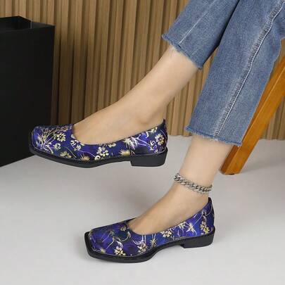XBYASDF Giày lười nữ mũi vuông mới năm 2026, họa tiết hoa jacquard màu xanh dương, kiểu dáng retro thoải mái và đa năng.