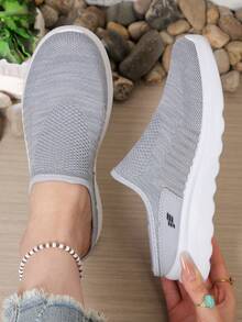 Mẫu giày mule dệt kim thoáng khí, nhẹ, kiểu dáng casual, có thể chuyển đổi thành giày slip-on, thích hợp cho nữ, phù hợp đi làm và dạo chơi, dành cho mùa Xuân/Hè 2026. - Xám - Xem 5