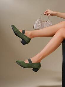女士加大码经典纯黑色高跟鞋 - 圆头设计 - 尺码 36-43 - 优质天鹅绒材质，光滑舒适 - 黑色高跟鞋，纯色低帮软底坡跟厚跟套脚鞋 - 绑带设计防止后跟滑动 - 优质材质防止后跟滑动 - 厚底中跟防滑圆头套脚鞋 - 时尚百搭 - 綠色 - 查看 6