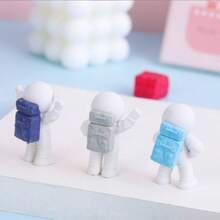 4pcs Creative Astronaut Shaped Erasers - Random Style - Clean Smudge-Free Student Stationery, Prize Decor - Multicolor - View 7