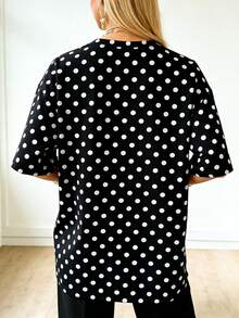 Camiseta de mujer de manga corta y cuello redondo de unicolor con estampado de lunares elegante y versátil, ideal para el estilo de viaje, vacaciones y playa - Negro - Ver 5