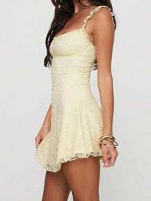 Vestido mini elegante y de moda con diseño de volantes, tirantes con lazo y parches de encaje, sin mangas y ajustado para fiesta - Amarillo - Ver 5