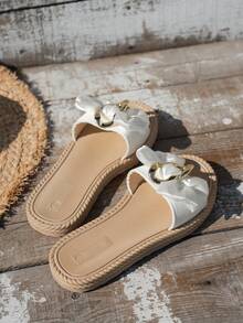 1 Pair Women's Plus Size Wide-Fit Slippers, Decorated With Bow Tie And Metal Buckle, Sweet And Exquisite Style, Suitable For Summer Occasions, Can Be Paired With Dresses, Shorts, Ideal For Casual, Vacation And Other Relaxed Scenarios. - White - View 5