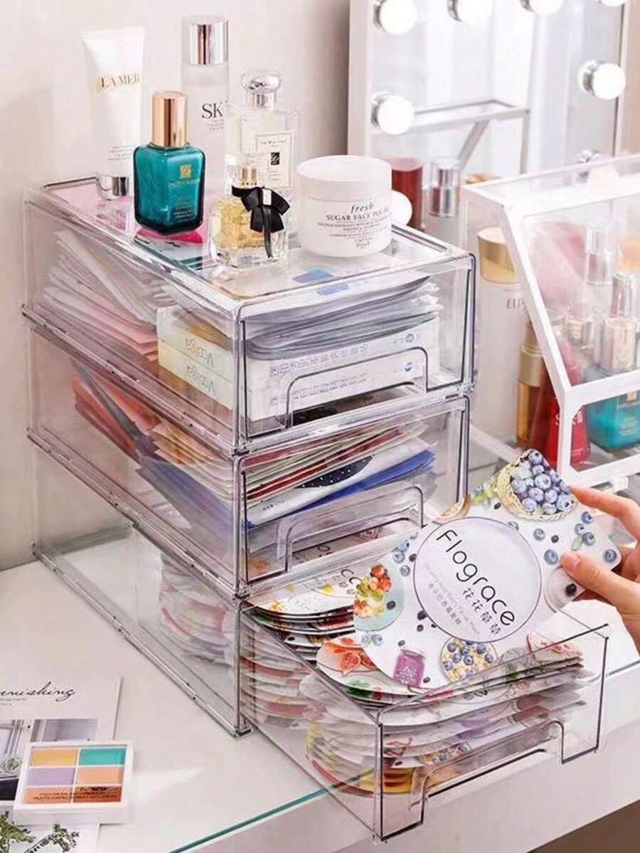 亚克力透明大容量桌面抽屉式收纳盒，适合存放化妆品和面膜。可用于堆叠存放口红，也可作为办公文具收纳盒。适用于客厅、餐厅、厨房、卧室、办公室等场所，也适合家庭聚会、婚礼和节日庆典等场合。