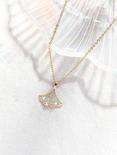 قلادة نسائية مطلية بالذهب - قلادة بها بلورات كريستالية لامعة مع تفاصيل ذهبية منسوجة، مجوهرات أنيقة بطراز طبيعي للخريف، إكسسوار أنيق وأنثوي، مناسبة للبشرة الحساسة، هدية عيد ميلاد أو ذكرى زواج أو عيد الحب للأم أو الزوجة
