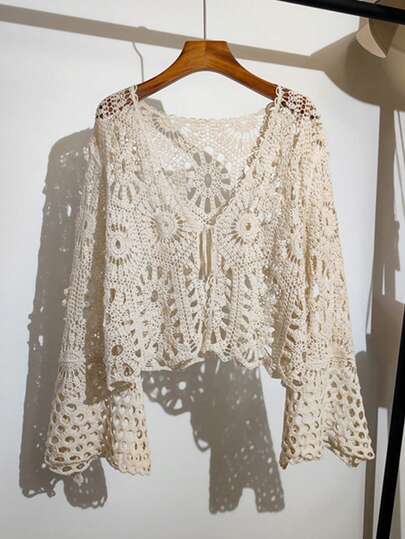 Saída de praia feminina de verão em estilo boêmio, feita à mão em crochê com detalhes vazados, mangas amplas e amarração frontal. Ideal para festivais, férias na praia e como presente para o Dia das Mães.