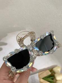 1PC New Style Women's Sparkling Rhinestone Hair Claw: Unique Rhinestone-Edged Shark-Tooth Hair Claw - Multicolor - View 4