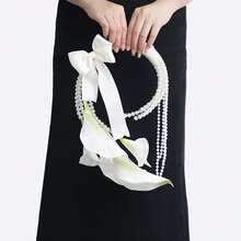 1件优雅白色马蹄莲珍珠新娘捧花，婚礼花卉装饰花束，带蝴蝶结点缀，拍照道具，适合新娘、伴娘、情人节、母亲节、派对花环、户外白色婚礼装饰 - 彩色 - 查看 3