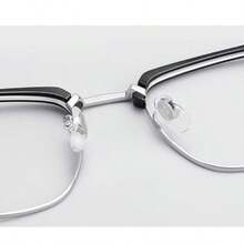 1 chiếc kính gọng nửa khung vuông bằng kim loại dành cho nam, kiểu dáng giản dị, nhẹ và trong suốt, phù hợp để phối cùng trang phục hàng ngày và làm phụ kiện du lịch. - Nhiều màu - Xem 6