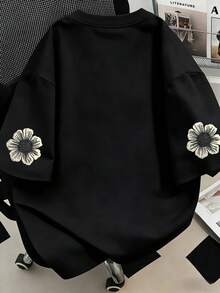 Plus Size Women Casual Butterfly & Floral Print Round Neck Short Sleeve T-Shirt, Fashion Summer Tee. Suitable For Summer Vacation, Beach, Travel, Spring Wear, Valentine's Day, Carnival, Mother's Day Gift Black - Black - View 2