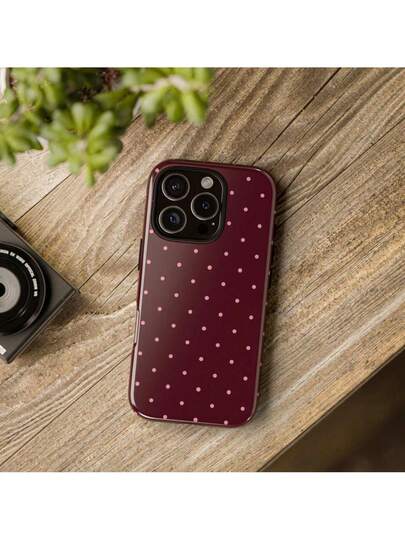 摩卡樱桃波点手机壳，兼容 17/16/15/14/13/12/11 Pro Max