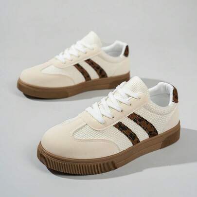 1 đôi giày nữ đa năng thời trang thường ngày, giày bệt buộc dây mũi tròn đế cao su, màu be phối màu tương phản, phù hợp mang hàng ngày, cỡ giày thường ngày 36-42.