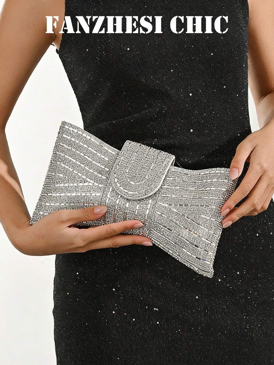 This Stylish Women's Evening Clutch Is Adorned With Rhinestones And A Metal Chain, And Features A Magnetic Closure, Making It Perfect For A Variety Of Occasions, Including Parties And Banquets. - Silver - View 1