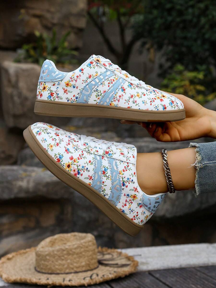 Giày thể thao nữ cỡ lớn màu xanh nhạt, giày học sinh, giày sneaker phối màu thời trang, họa tiết hoa Halloween, giày thể thao buộc dây thoải mái, chống trơn trượt. - Màu xanh nhạt - Xem 1