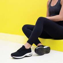 Damen gestrickte SportLässig Schuhe mit Luftpolster, stoßabsorbierenden Schnürsenkeln und Sneakers - Schwarz und Weiss - Übersicht 4
