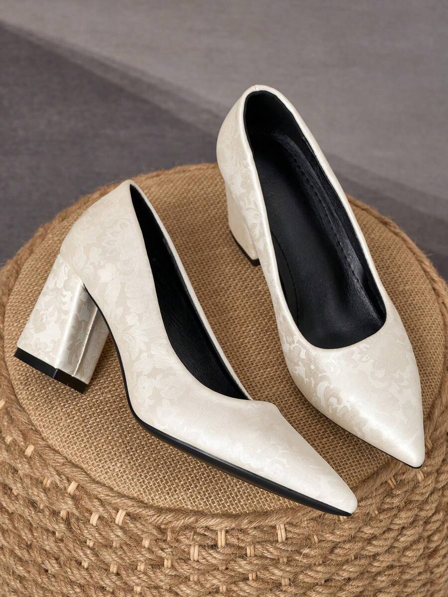 女士时尚杏色印花一脚蹬乐福鞋，适合居家、办公、旅行、户外、复古休闲等场合，百搭舒适。 - 杏色 - 查看 1