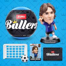 Bola sorpresa ZURU que contiene figuras de estrellas del fútbol de la , incluyendo , Mbappé, Ronaldo y muchas otras estrellas incluidas al azar. Este es un excelente regalo de muñecas. - Multicolor - Ver 10