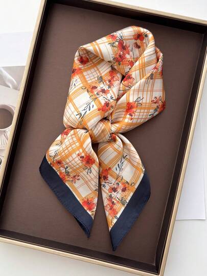 1条优雅复古格纹印花方巾，尺寸65*65厘米，用途广泛，适合户外活动、拍照、约会、演出、节日礼物、办公场合等。