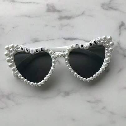 1 Pair Women's Heart-Shaped Fashion Glasses, Inlaid With Faux Pearls, Bridal Accessories, Summer Party & Wedding Supplies, Popular Style