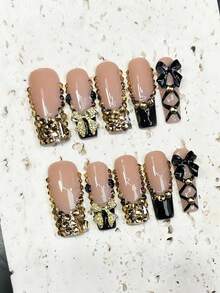 Bộ 10 móng tay giả acrylic vuông dài thủ công, phong cách Y2K Goth, màu đen đậm kiểu Pháp với nơ vàng và đá pha lê màu sâm panh, họa tiết vẽ tay tinh tế, có thể tái sử dụng. Bộ móng tay giả acrylic tự làm dành cho nữ và bé gái, thích hợp sử dụng hàng ngày và dự tiệc. - Rượu sâm banh - Xem 5