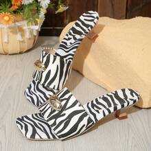 2026新款女士银色金属扣高跟鞋，时尚优雅的斑马纹高跟鞋，适合旅行、外出和度假，一脚蹬穆勒鞋款式 - 黑與白 - 查看 14