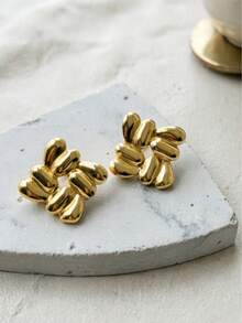 1对法式奢华镂空方形耳环 - 金色 - 查看 3