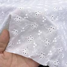 1 pièce Tissu ajouré brodé 130x50cm, convient pour la décoration de fête DIY faite main, la décoration de fond, la décoration de table et autres usages polyvalents - défaut - Voir 8
