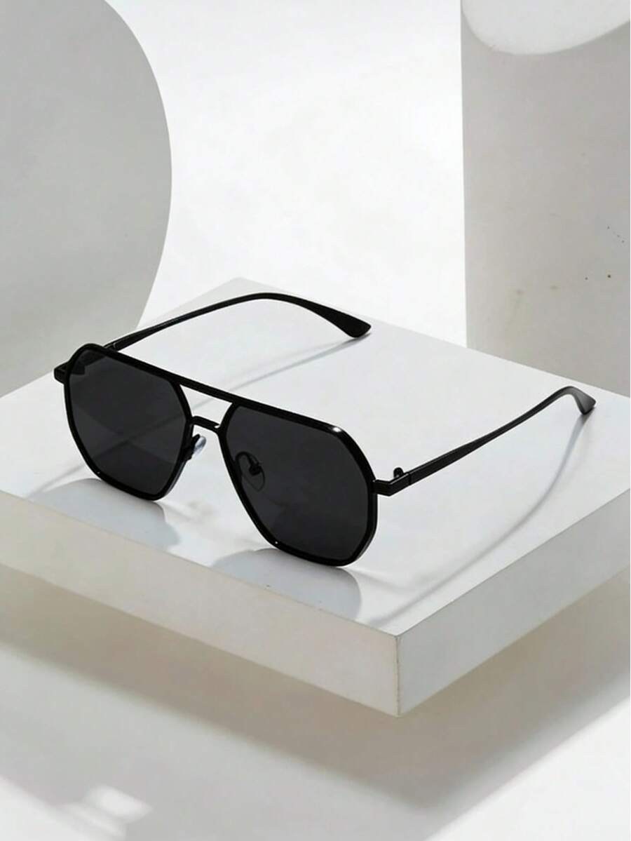 Men's Retro Large Frame Fashionable Versatile Glasses - Black - View 1
