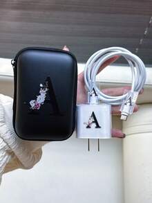 4 件套（1 个黑色收纳袋 + 1 个透明苹果 20W 充电器保护套 + 2 个数据线防断夹），采用 UV 印刷 26 个字母和花卉图案，兼容苹果 20W 快速充电器，收纳袋可存放耳机/硬币/钥匙链等。 - 彩色 - 查看 4